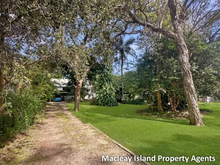 4 Wanda Street, Macleay Island QLD 4184