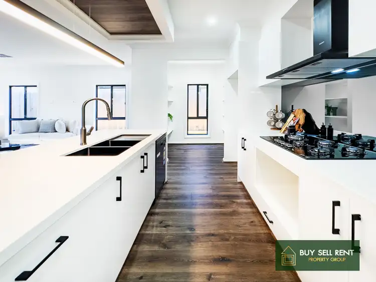 Second view of Homely house listing, 8 Cowwarr Crescent, Wollert VIC 3750