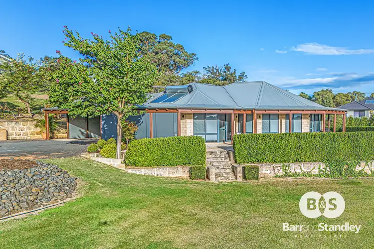 8 Fletcher Court, Leschenault WA 6233