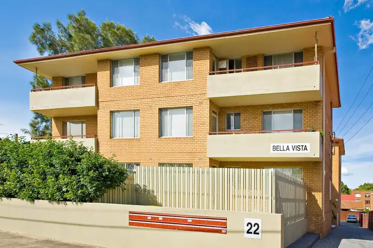 22 Bayley Street