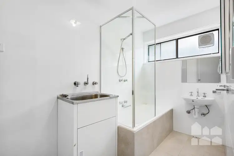 Fourth view of Homely apartment listing, 4/361 Geelong Road, Kingsville VIC 3012
