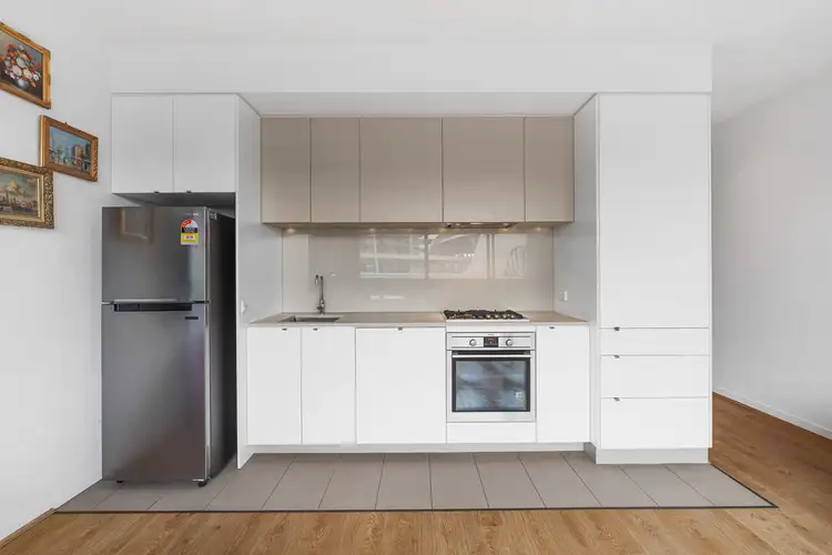 Sixth view of Homely apartment listing, 302/3 Morton Avenue, Carnegie VIC 3163