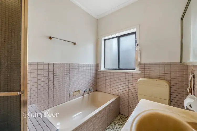 Sixth view of Homely house listing, 2 Derby Parade, Caulfield North VIC 3161