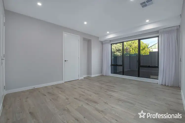 Fourth view of Homely townhouse listing, 2/83 Victory Boulevard, Ashburton VIC 3147