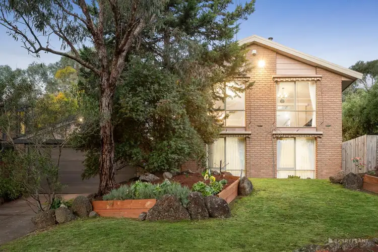12 Coolabah Drive, Eltham VIC 3095
