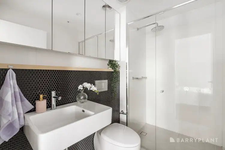 Fifth view of Homely apartment listing, 109/5-7 Nepean Highway, Elsternwick VIC 3185