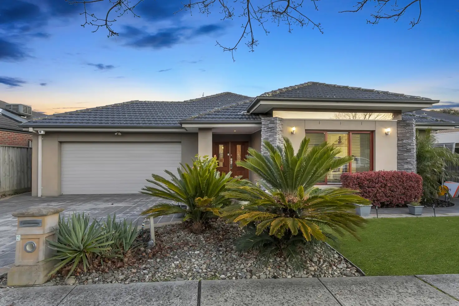 Main view of Homely house listing, 3 Hollyrood Drive, Berwick VIC 3806