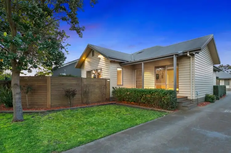 Main view of Homely unit listing, 1/33 Scotch Parade, Bonbeach VIC 3196