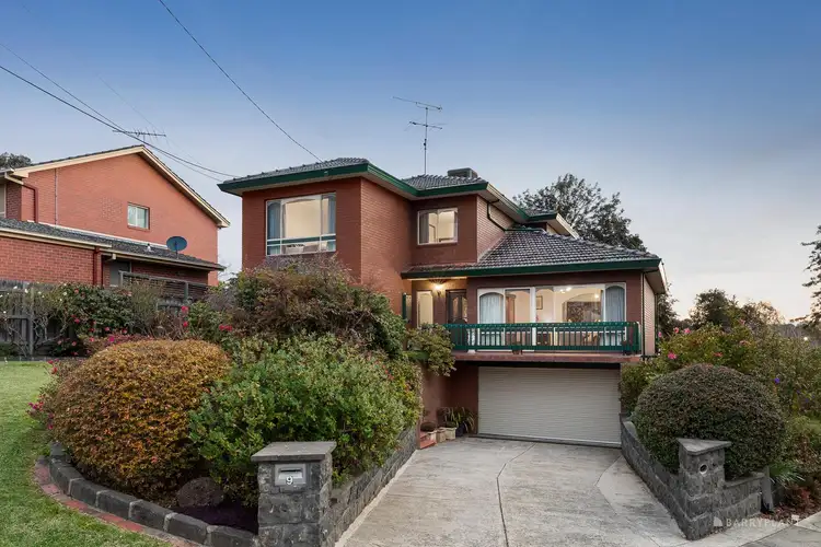 9 Ben Nevis Grove, Bulleen VIC 3105