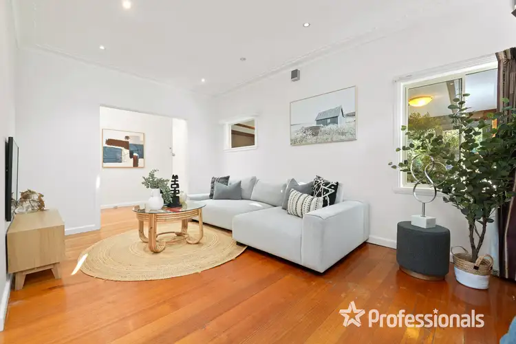 Second view of Homely unit listing, 1/196 Lawrence Road, Mount Waverley VIC 3149