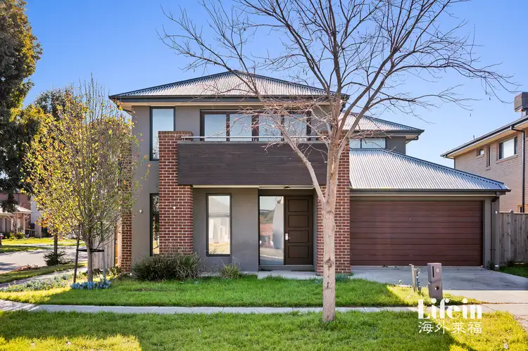 8 Oakham Drive