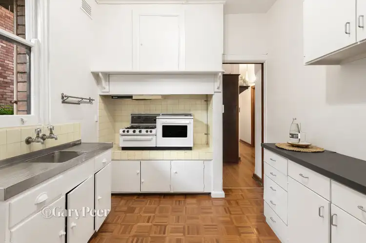 Fourth view of Homely apartment listing, 2/21 Eildon Road, St Kilda VIC 3182