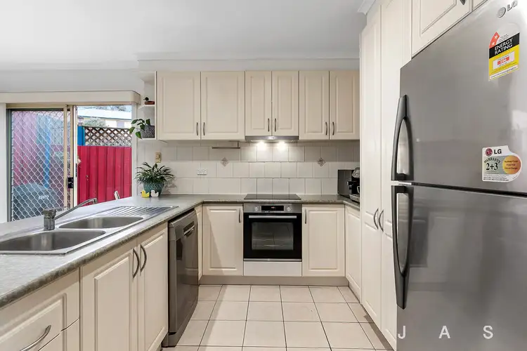 Fourth view of Homely townhouse listing, 2/27 Warrs Road, Maribyrnong VIC 3032