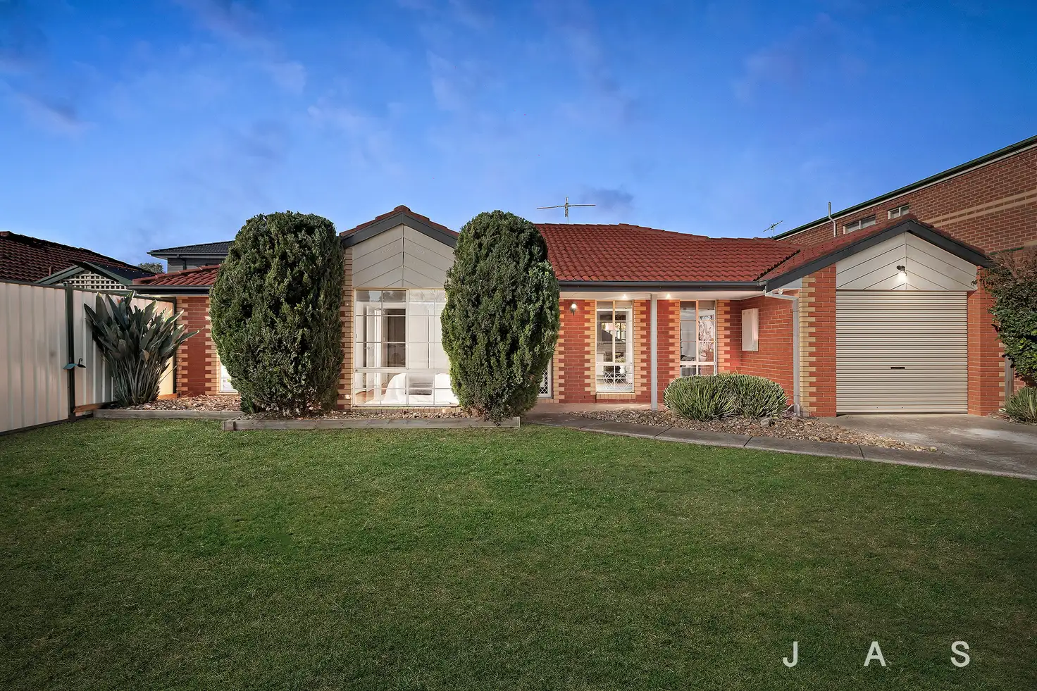 Main view of Homely house listing, 2/40 Chris Court, Hillside VIC 3037