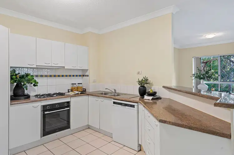 Sixth view of Homely unit listing, 4/32 Cadell Street, Toowong QLD 4066