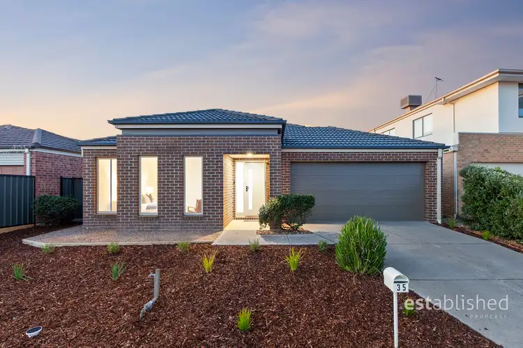 35 Regal Road, Point Cook VIC 3030