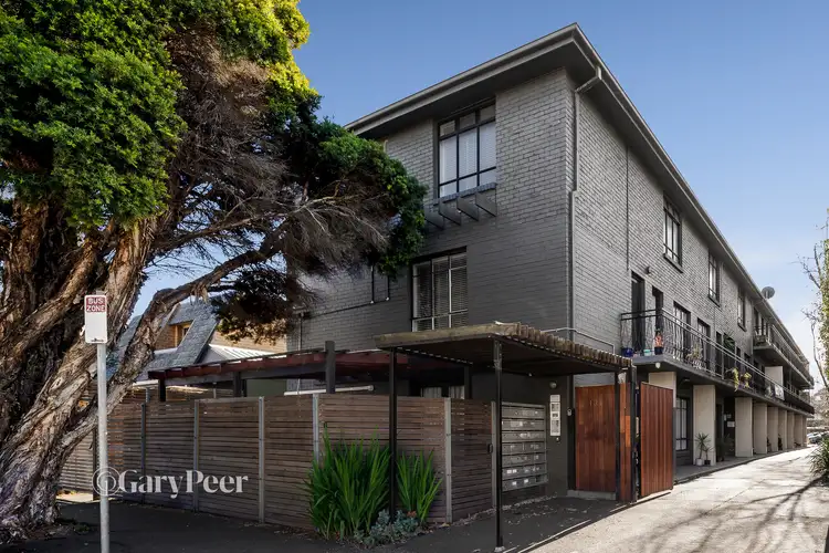 8/131 Glen Huntly Road, Elwood VIC 3184