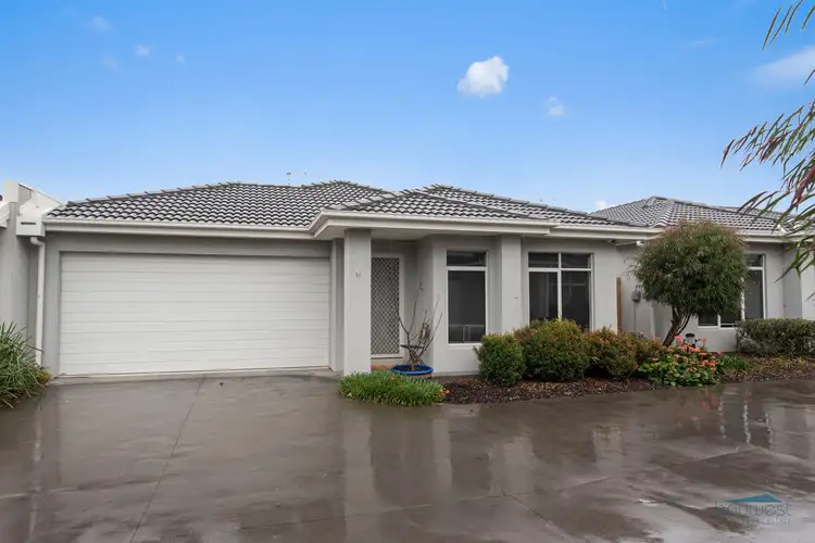 16/4 Lomica Drive, Hastings VIC 3915