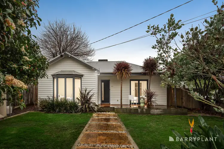 61 Ella Grove, Chelsea VIC 3196