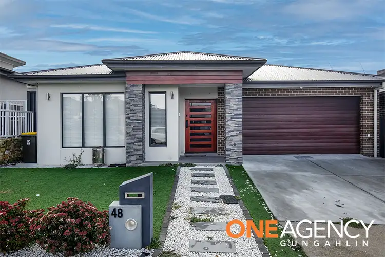 48 Robin Boyd Crescent