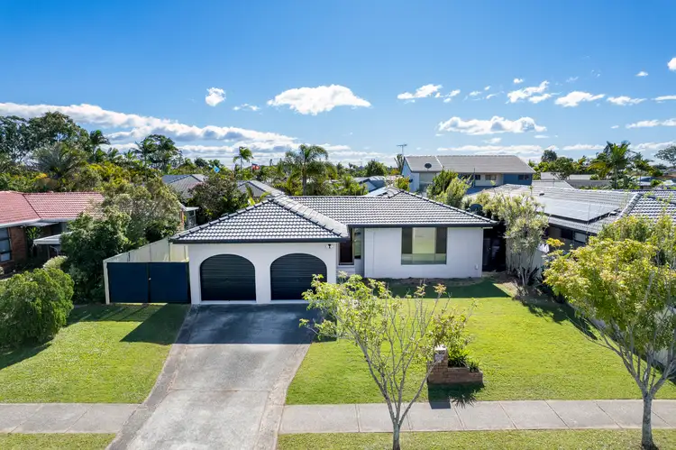 19 Razorbill Street, Burleigh Waters QLD 4220