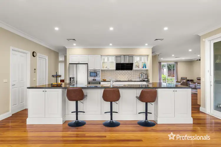 Fifth view of Homely house listing, 7 Decontra Close, Donvale VIC 3111