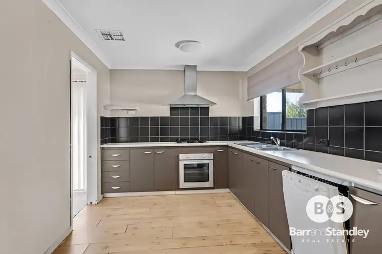 Second view of Homely house listing, 5 Clewlow Court, Withers WA 6230