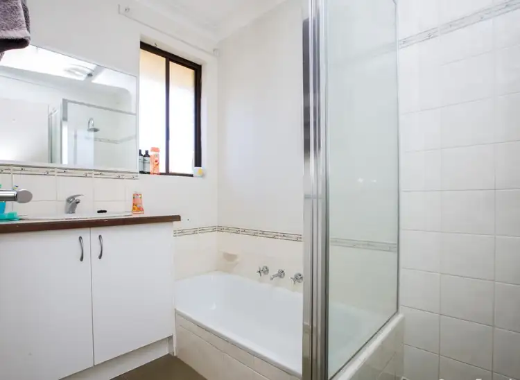 Seventh view of Homely house listing, 5 Clewlow Court, Withers WA 6230