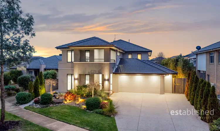 28 North Shore Drive, Sanctuary Lakes VIC 3030