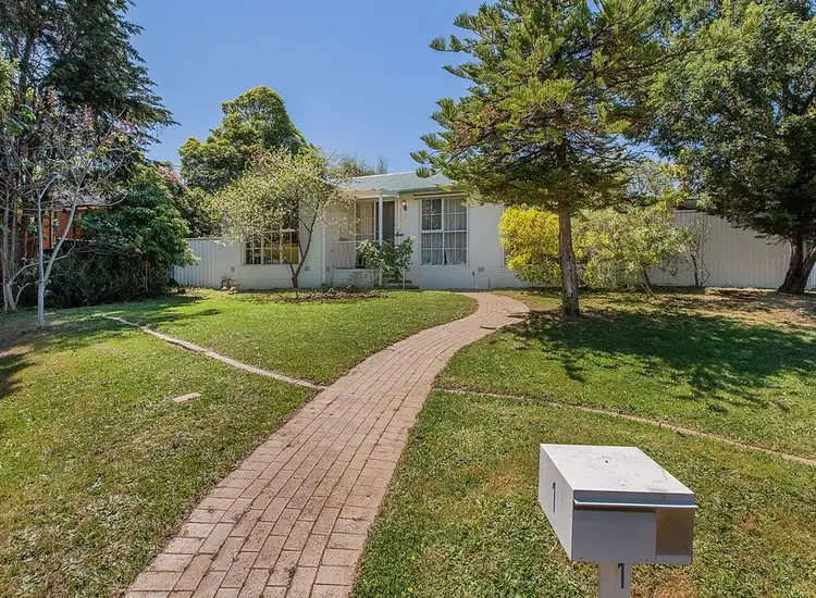 1 Chandor Court