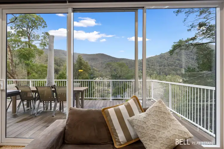 2 Waterloo Avenue, Warburton VIC 3799