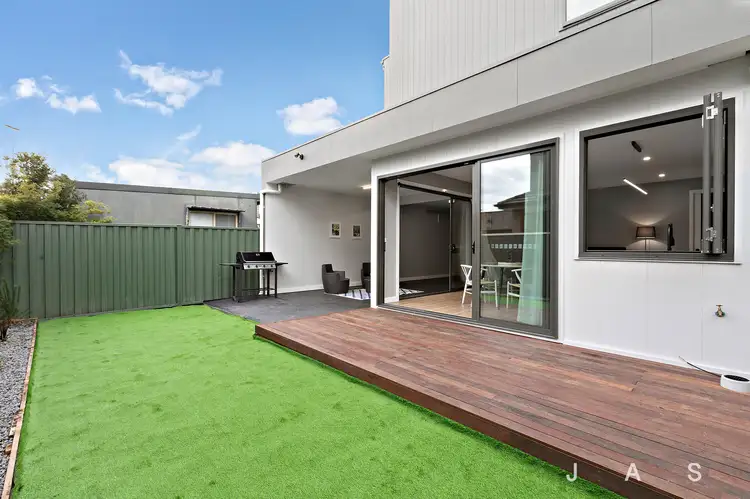 3/6 Bernard Street, Maidstone VIC 3012