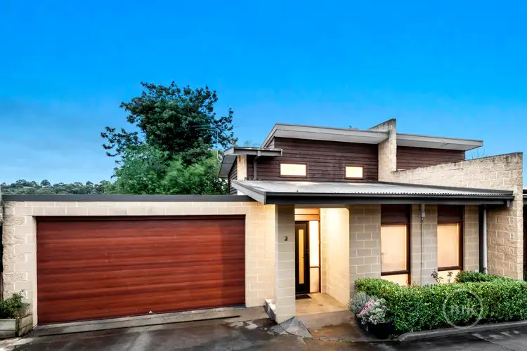 2/9 Warwick Road, Greensborough VIC 3088