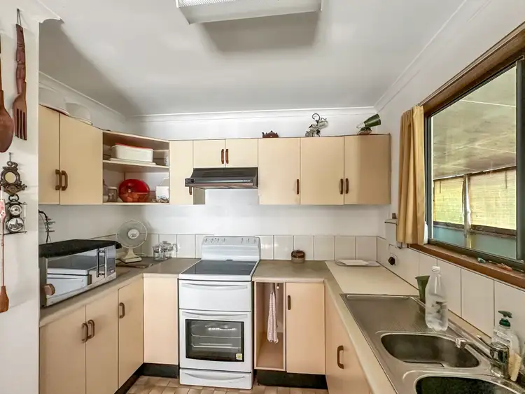 Fourth view of Homely house listing, 25 Lakeside Avenue, Macleay Island QLD 4184
