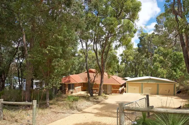 20 Lyons Road, Waroona WA 6215
