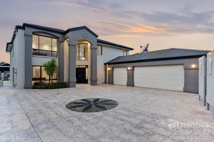 7 Toulon Grove, Point Cook VIC 3030