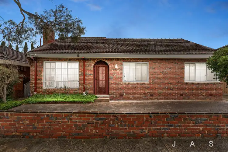 10 Govan Court, Footscray VIC 3011