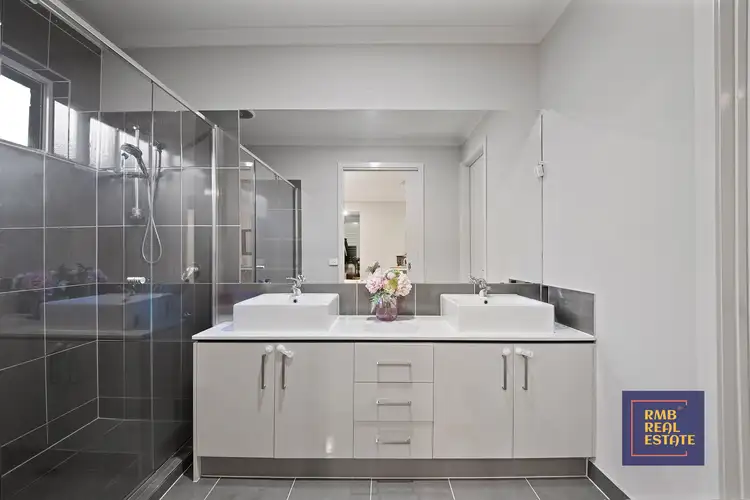 Sixth view of Homely house listing, 32 Dutch Avenue, Manor Lakes VIC 3024