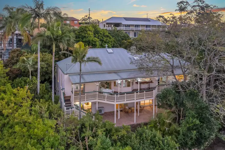 9 Maculata Drive, Chapel Hill QLD 4069