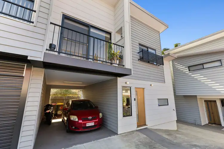 Second view of Homely townhouse listing, 2/22 Goodwin Terrace, Moorooka QLD 4105