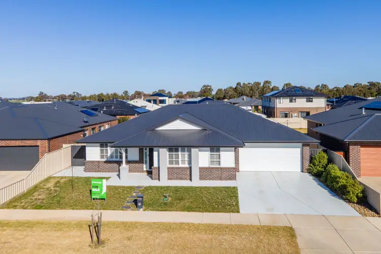 84 Wendouree Drive, Kialla VIC 3631