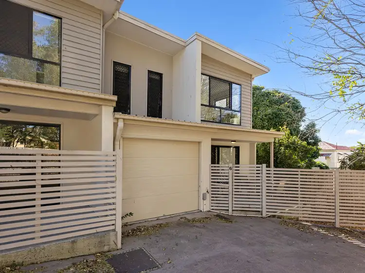 8 Macquarie Street