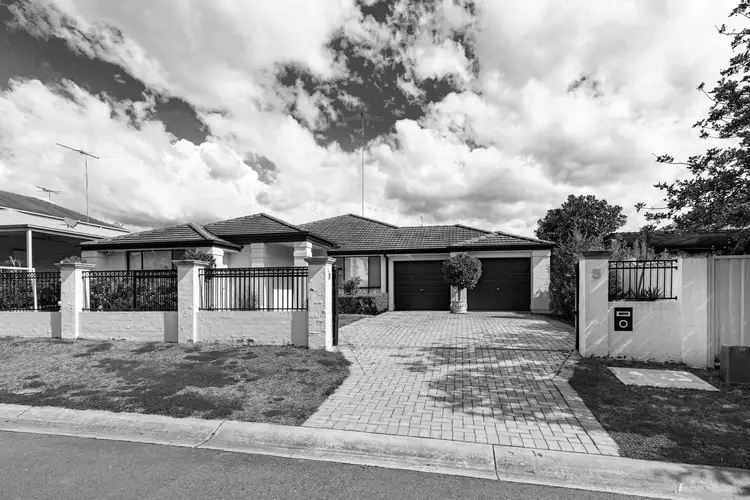5 Cascade Avenue, Glenmore Park NSW 2745