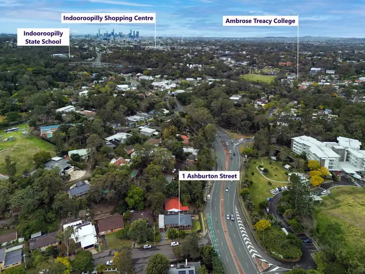 1 Ashburton Street, Chapel Hill QLD 4069