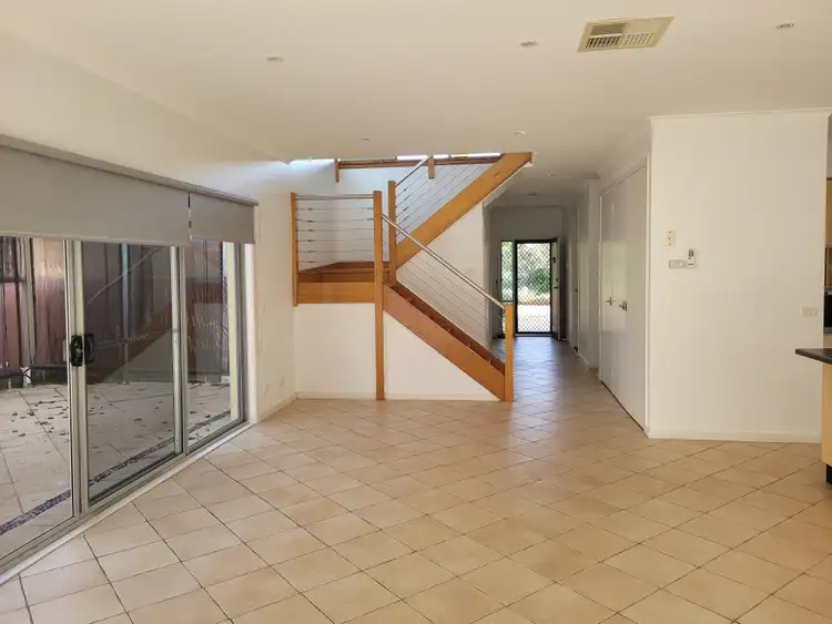 Fifth view of Homely house listing, 9 Greenview Way, Sanctuary Lakes VIC 3030