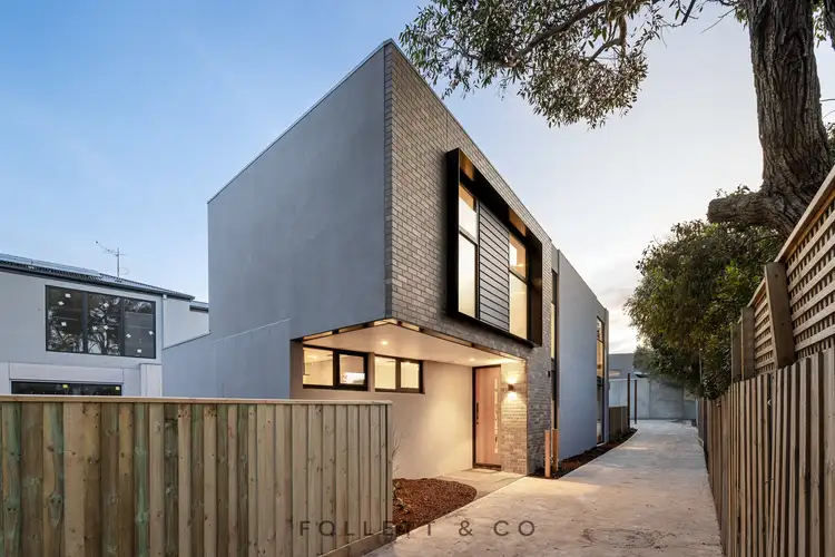 2/52 Milroy Street, Brighton East VIC 3187