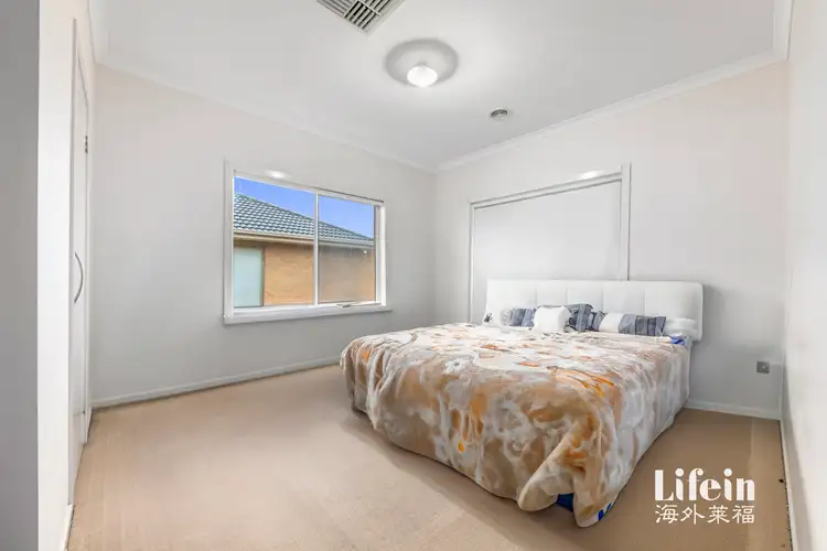 Fifth view of Homely house listing, 42 Seafarer Way, Sanctuary Lakes VIC 3030