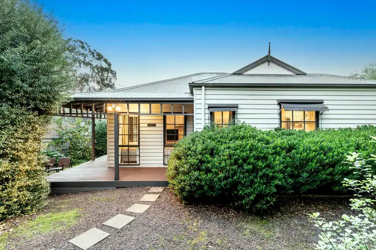 2/106 Bible Street, Eltham VIC 3095