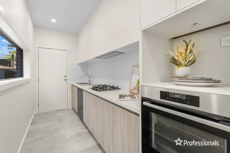 Fifth view of Homely townhouse listing, 7 Tarakan Avenue, Ashburton VIC 3147