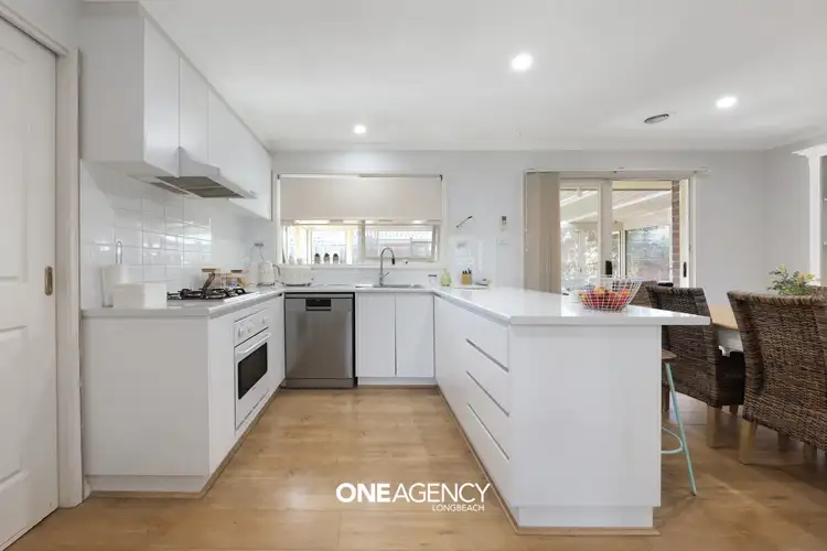 Fourth view of Homely villa listing, 1/7 Parkview Drive, Aspendale VIC 3195